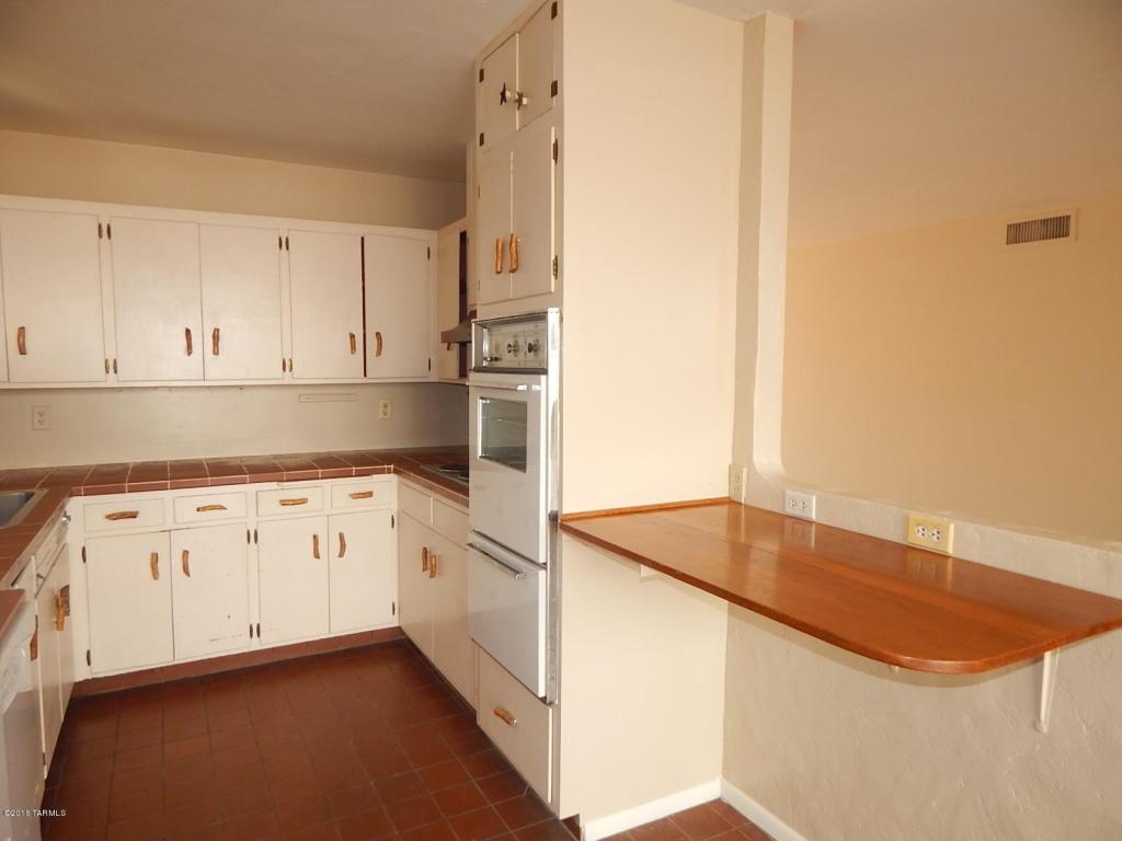 5035 E Scarlett, Tucson, AZ 85711