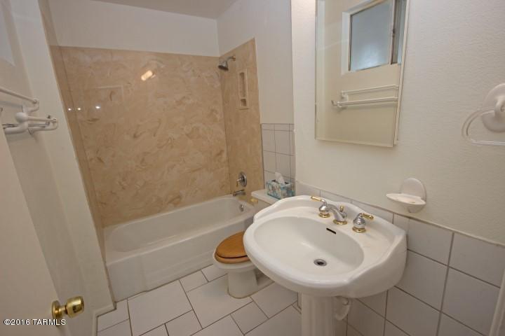 5010 E Scarlett, Tucson, AZ 85711