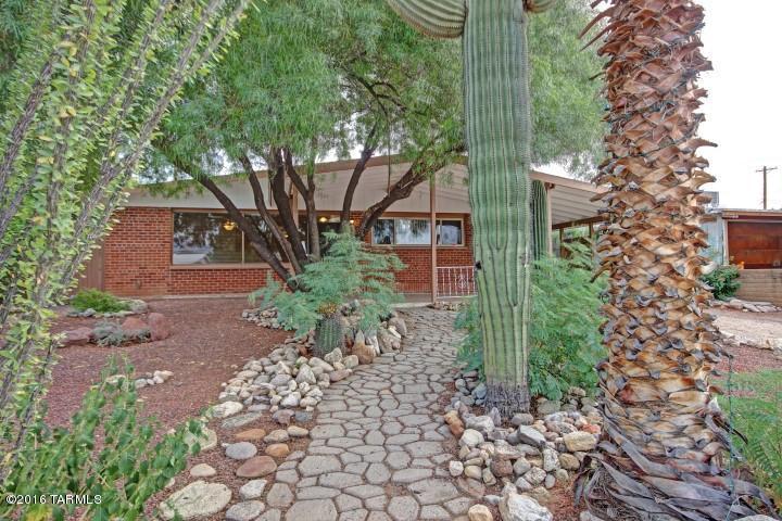 5010 E Scarlett, Tucson, AZ 85711