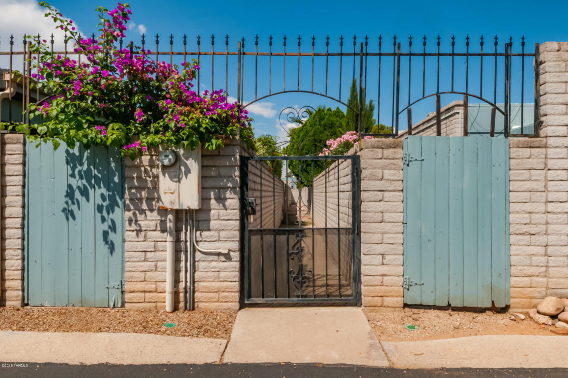 4324 E Hampton N, Tucson, AZ 85712