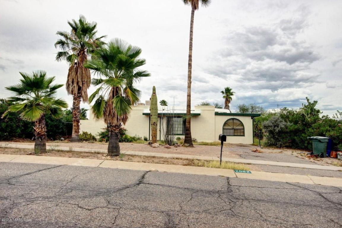 2002 W Saxony, Tucson, AZ 85713