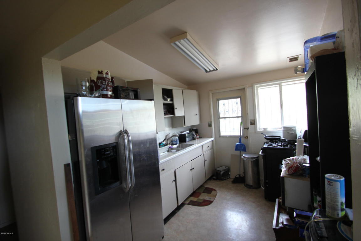 2234 S Forgeus, Tucson, AZ 85713