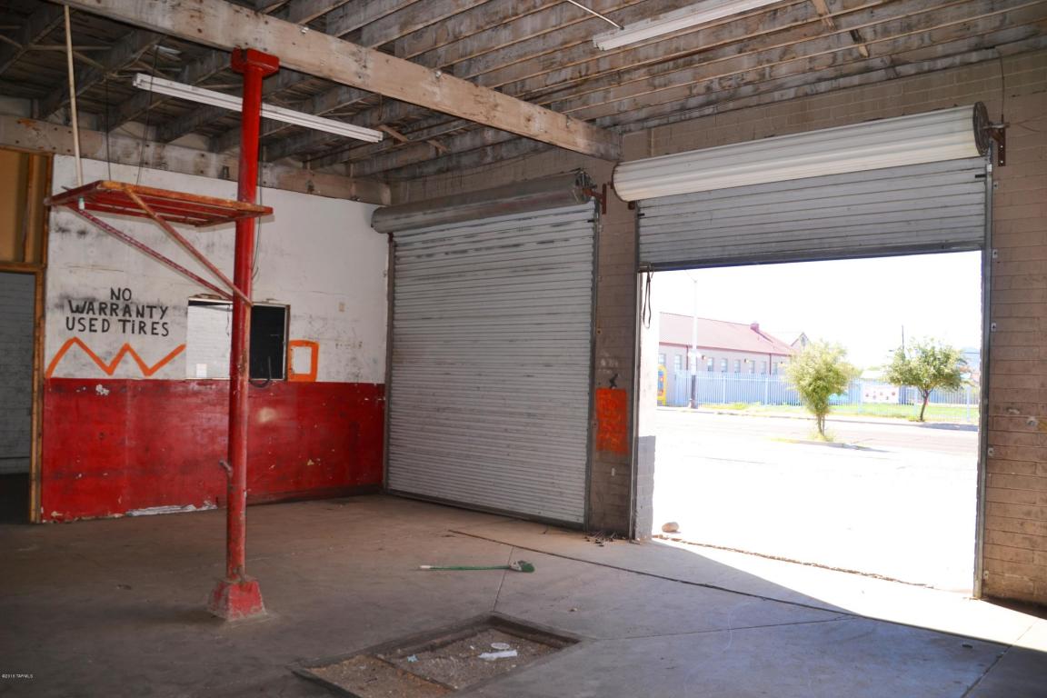 1505 S 6th Av, Tucson, AZ 85713