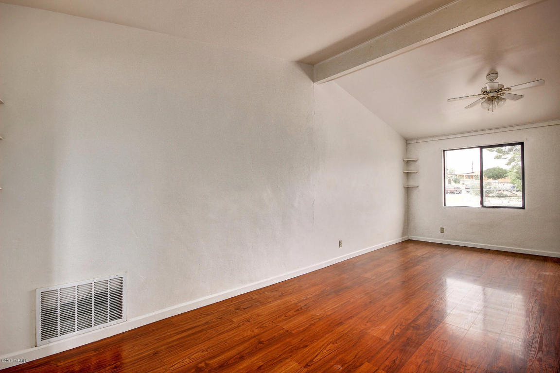 1855 W Calle Del Arroyito, Tucson, AZ 85713
