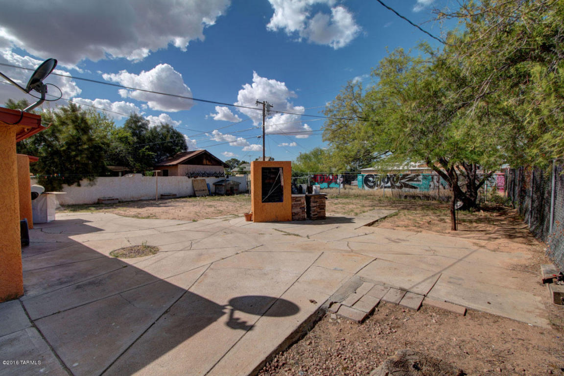 150 W Pennsylvania, Tucson, AZ 85714