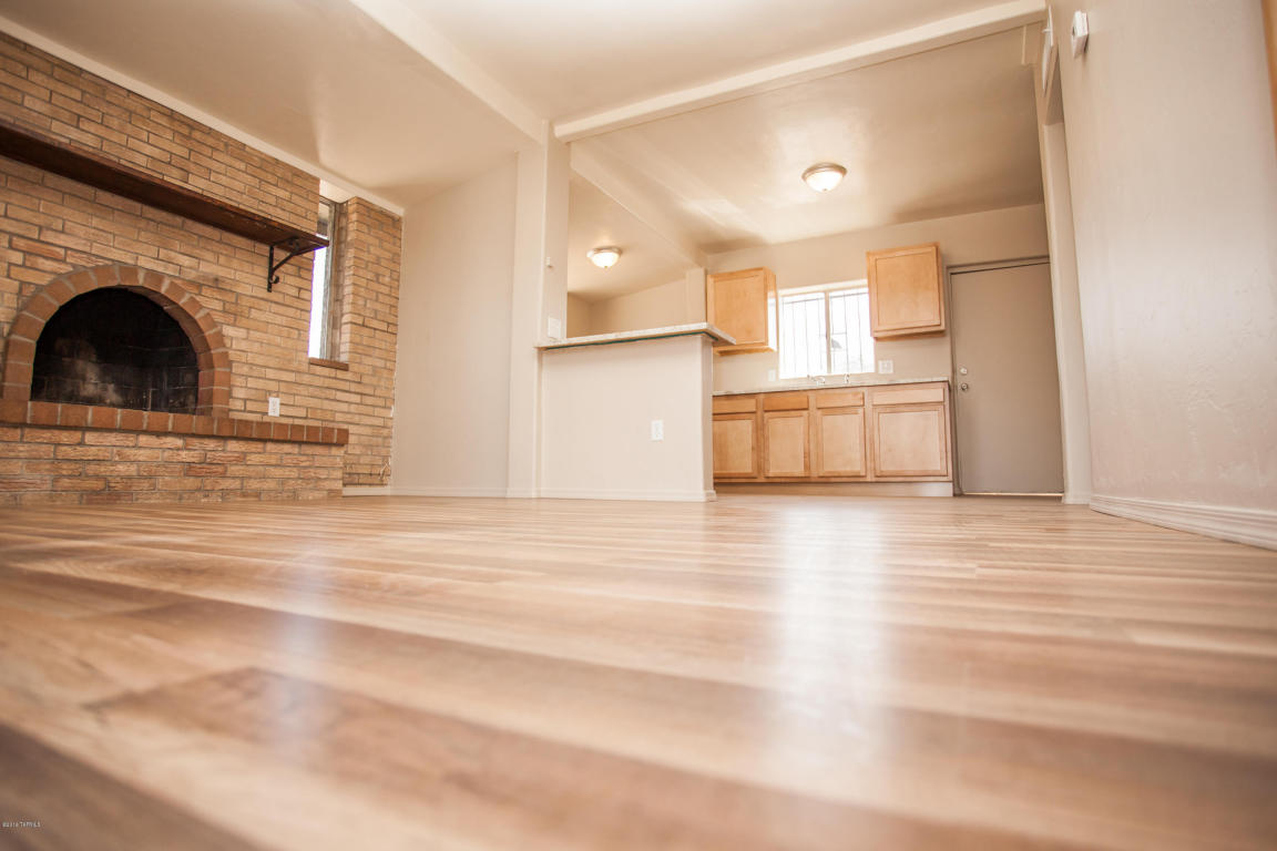 351 W President, Tucson, AZ 85714