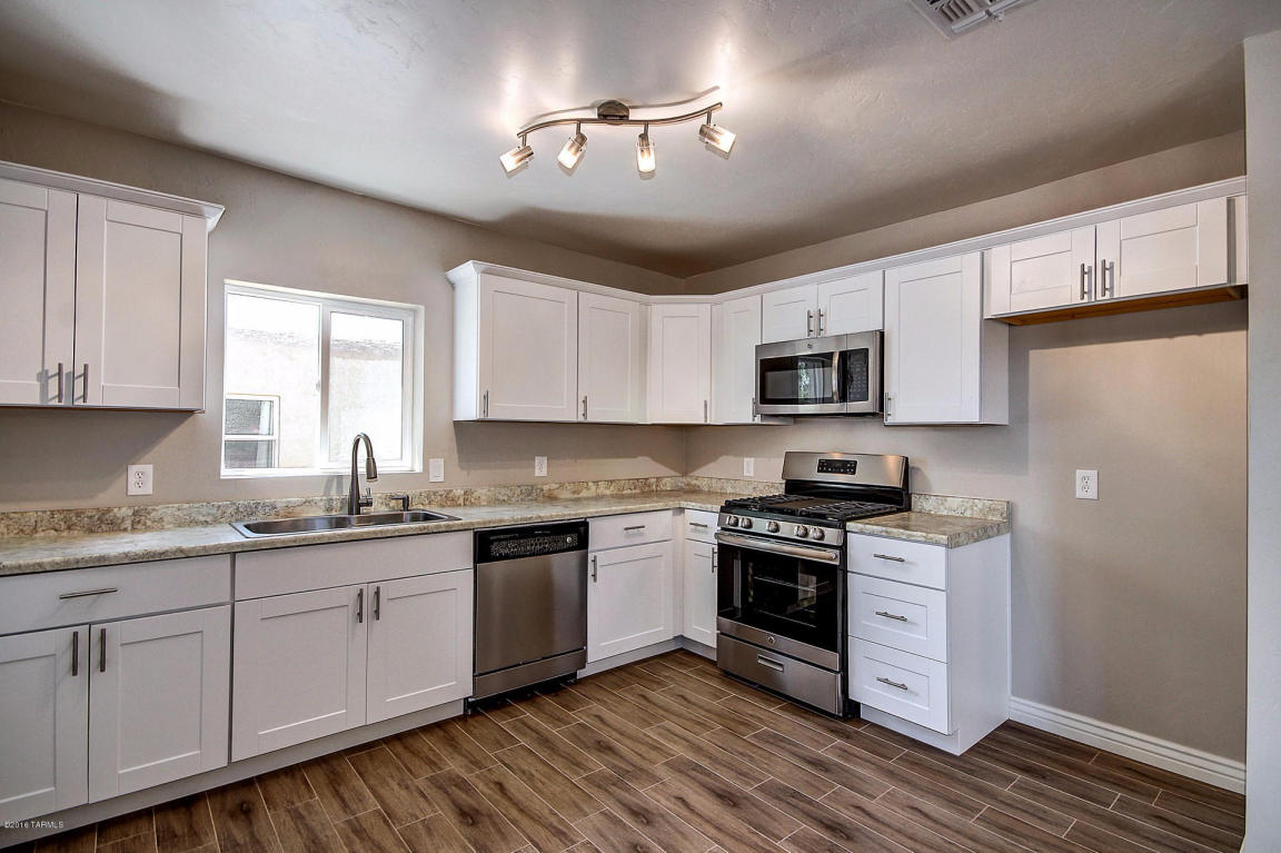 225 E Fairground, Tucson, AZ 85714