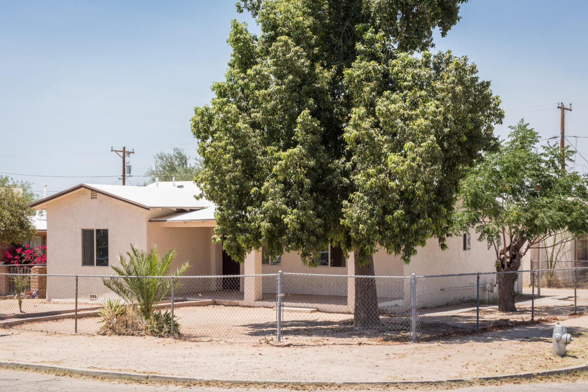 102 W Palmdale, Tucson, AZ 85714