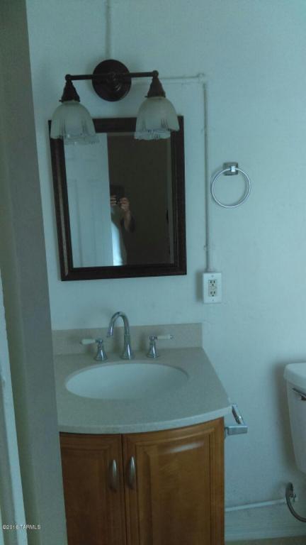 303 & 305 E Palmdale, Tucson, AZ 85714