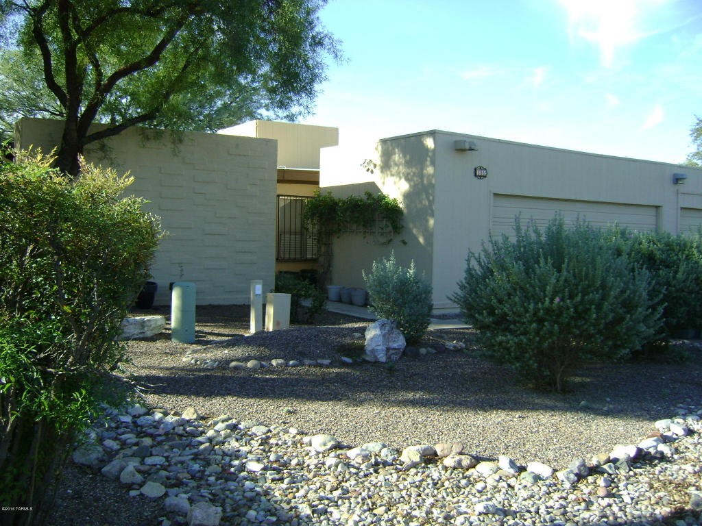 1855 N Camino Alicante, Tucson, AZ 85715