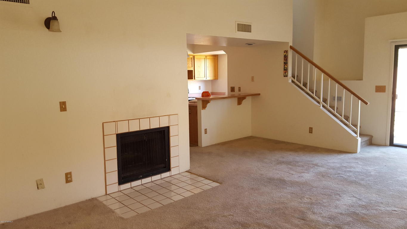 2961 E Greenlee, Tucson, AZ 85716