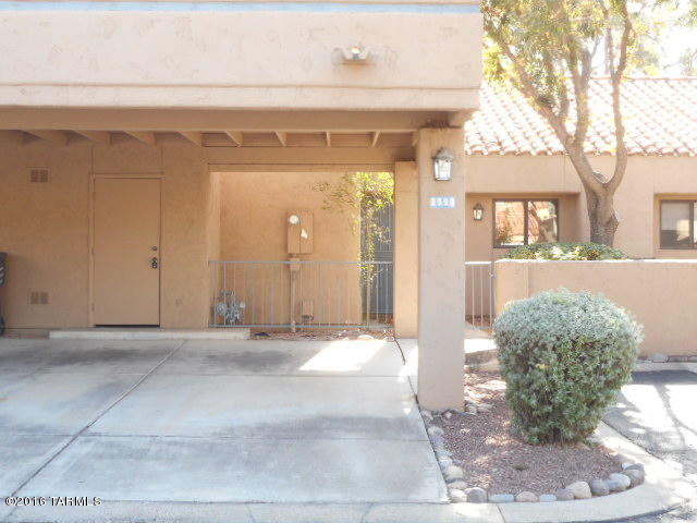 2990 E Greenlee, Tucson, AZ 85716