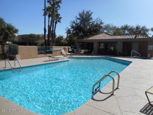 2990 E Greenlee, Tucson, AZ 85716