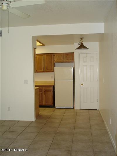 5750 N Camino Esplendora, Tucson, AZ 85718