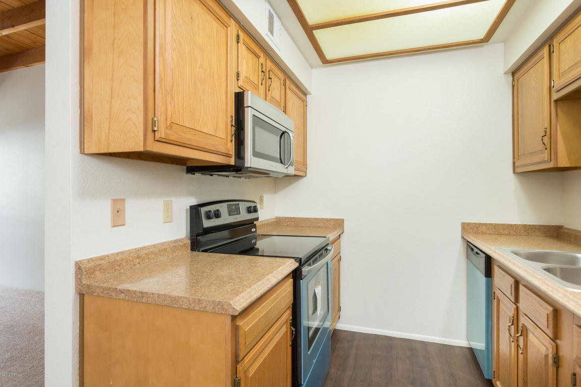 5750 N Camino Esplendora, Tucson, AZ 85718