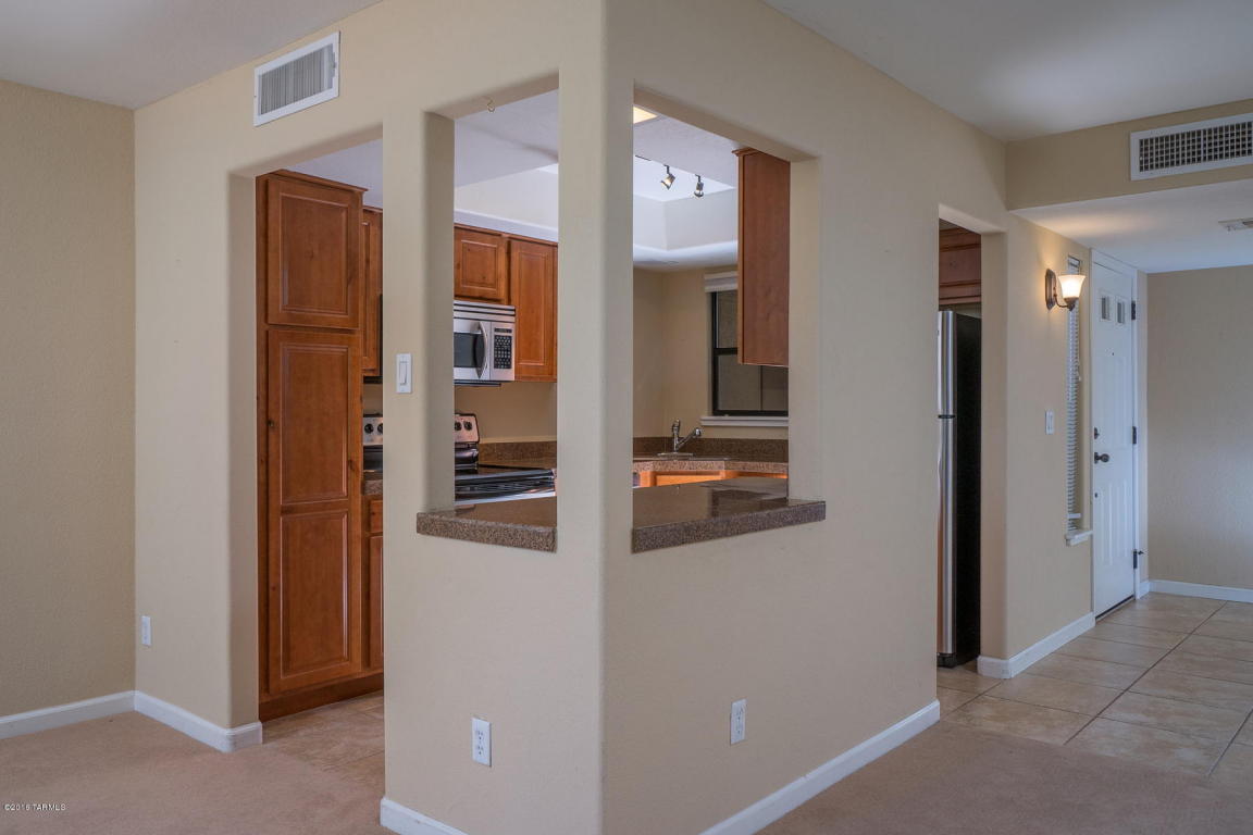 6651 N Campbell, Tucson, AZ 85718