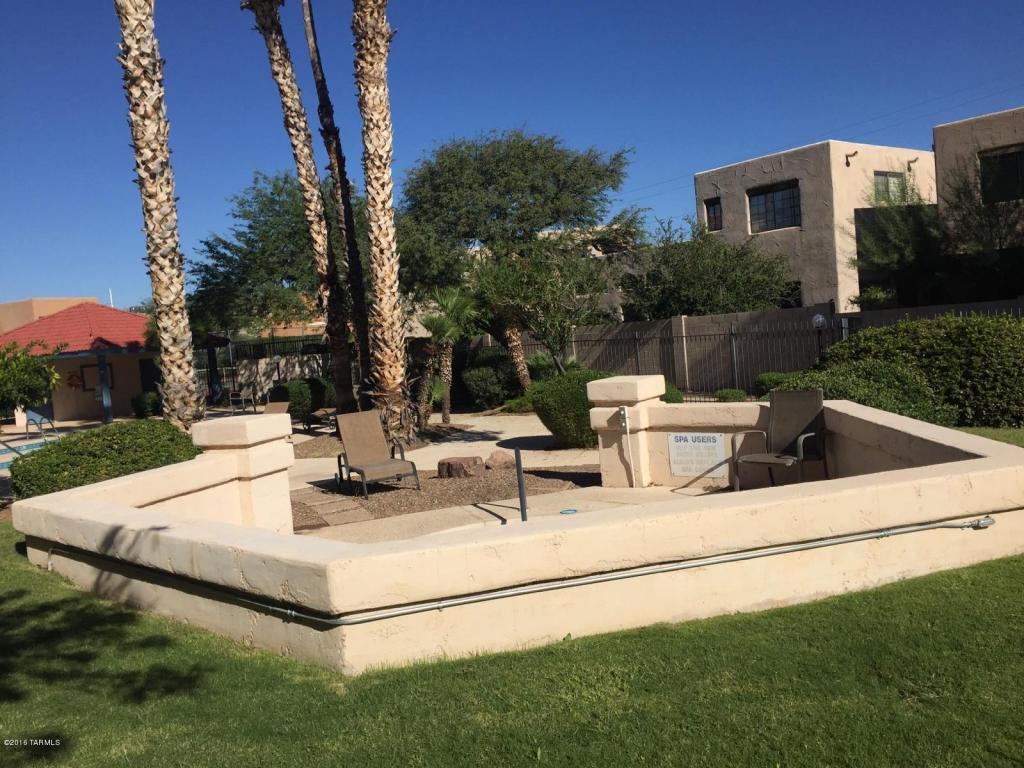 4275 N River Grove, Tucson, AZ 85719