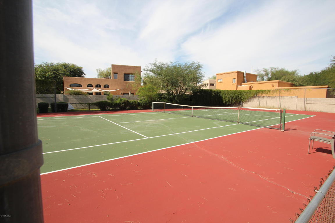 4275 N River Grove, Tucson, AZ 85719