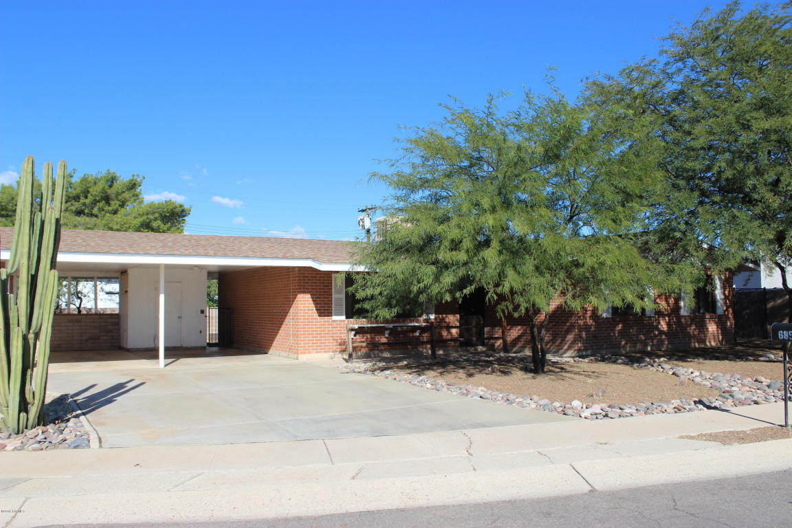 6855 E Lurlene, Tucson, AZ 85730