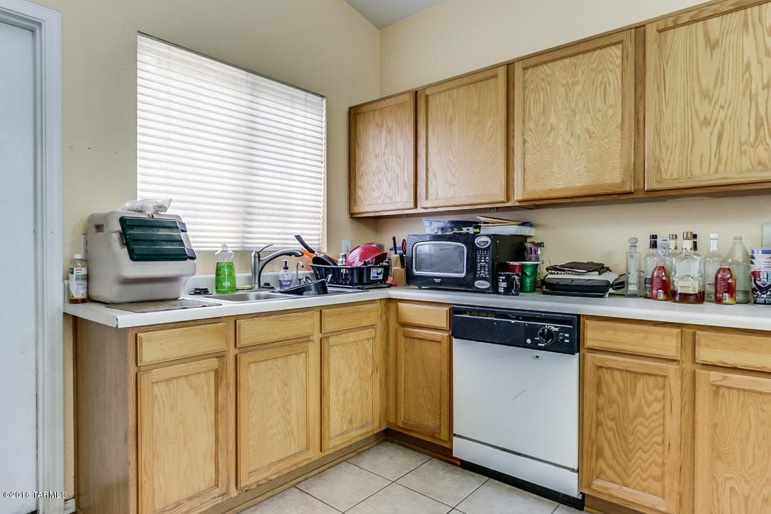 6470 E Brooks Drive, Tucson, AZ 85730