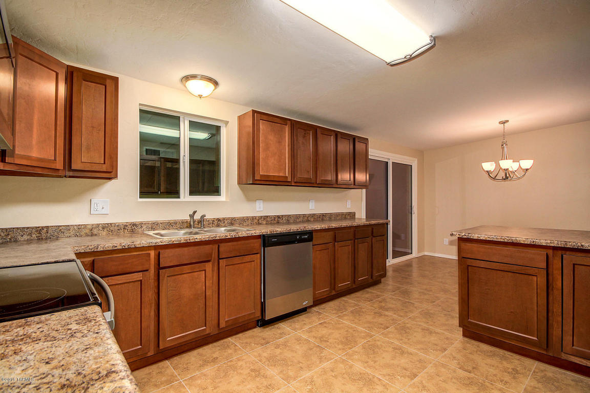 7645 E Irvington, Tucson, AZ 85730
