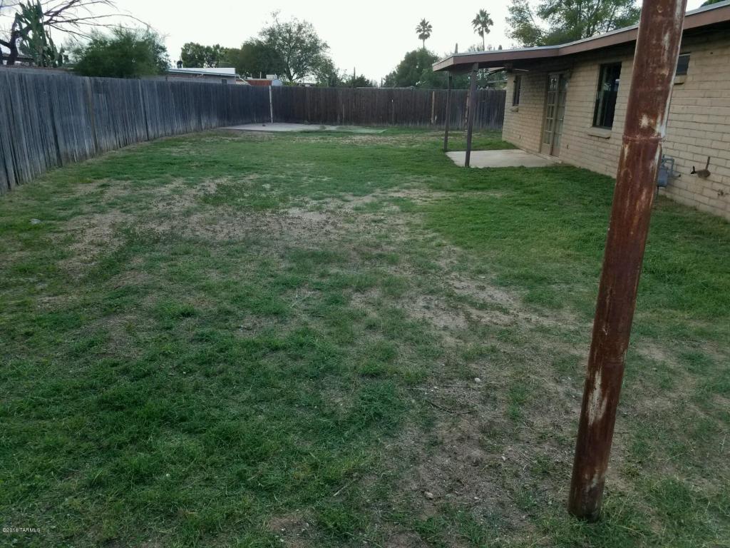 2951 S Lisa Pl, Tucson, AZ 85730