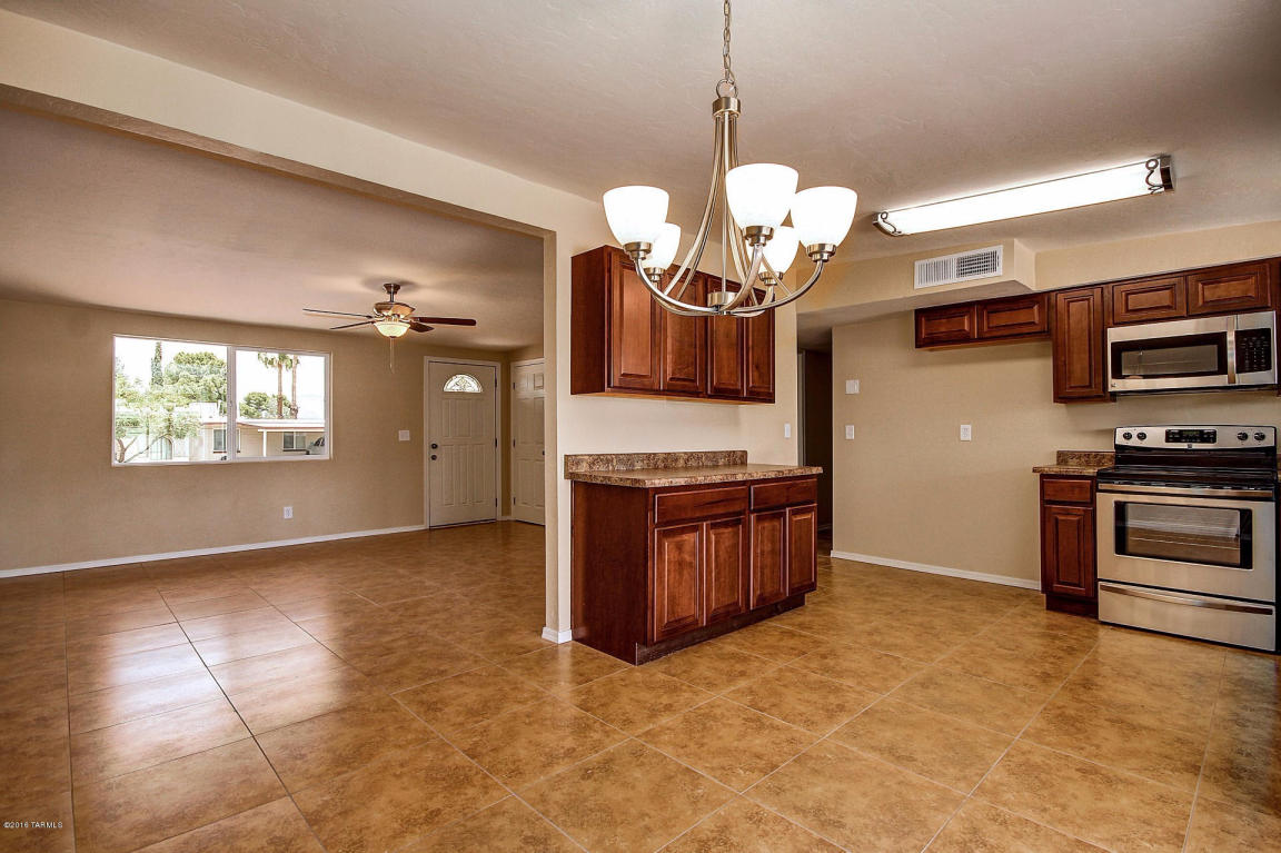 4326 S Silver Beech, Tucson, AZ 85730