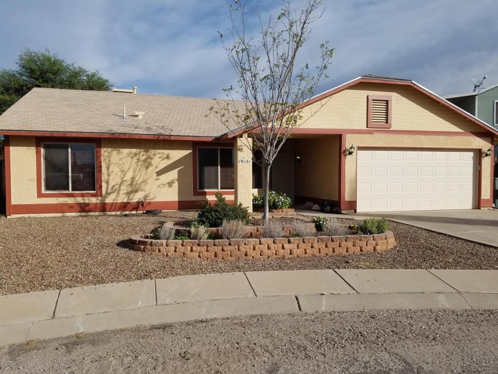10121 E Sky Castle Way, Tucson, AZ 85730