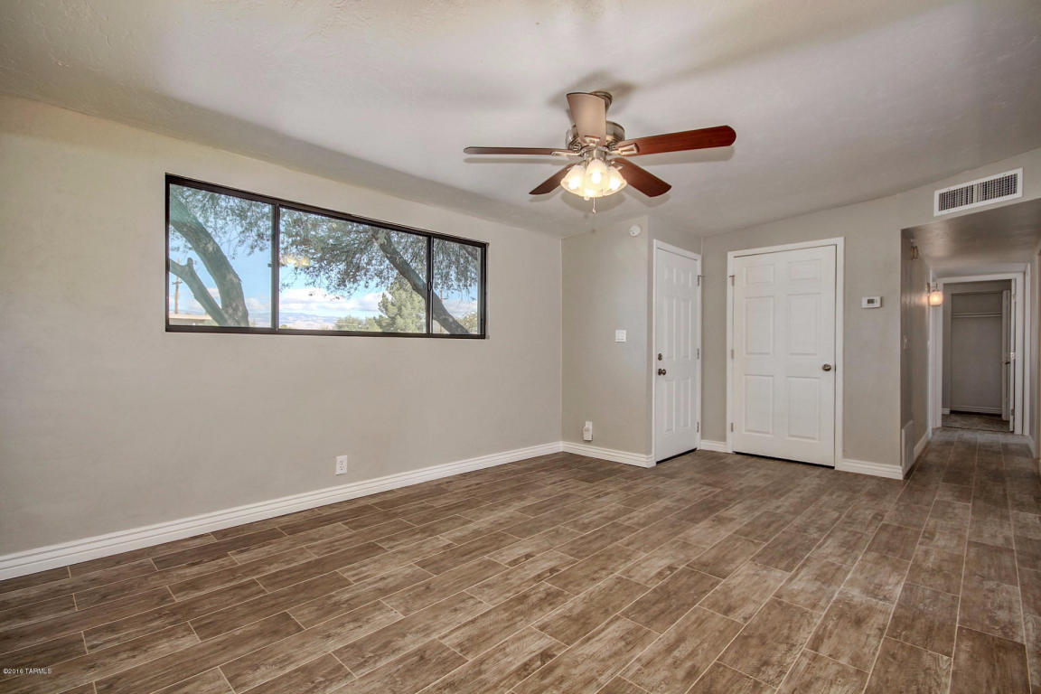 8408 E Louise, Tucson, AZ 85730