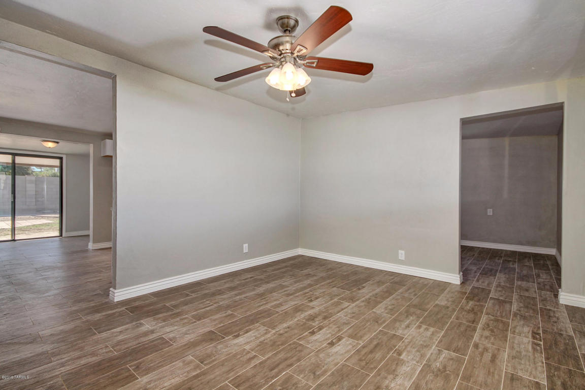 8408 E Louise, Tucson, AZ 85730