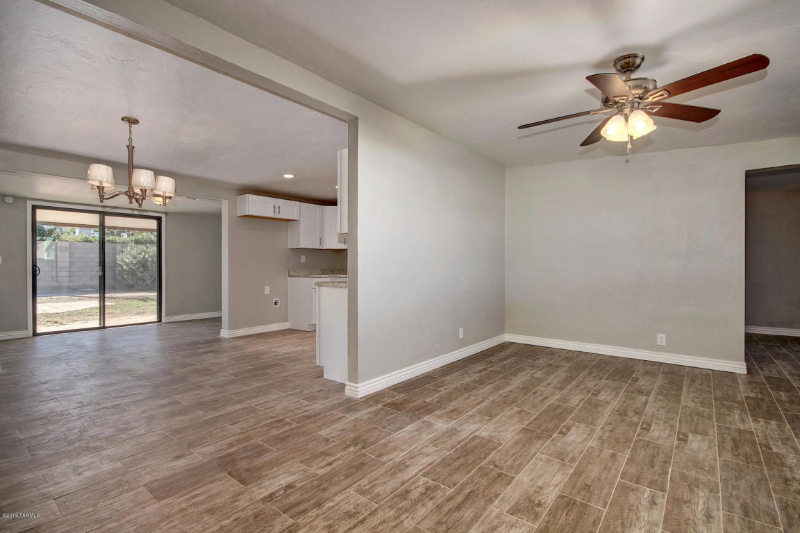 8408 E Louise, Tucson, AZ 85730