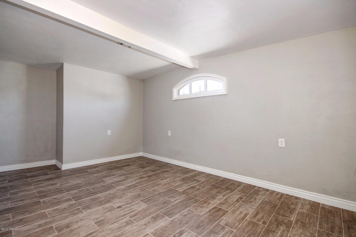 8408 E Louise, Tucson, AZ 85730