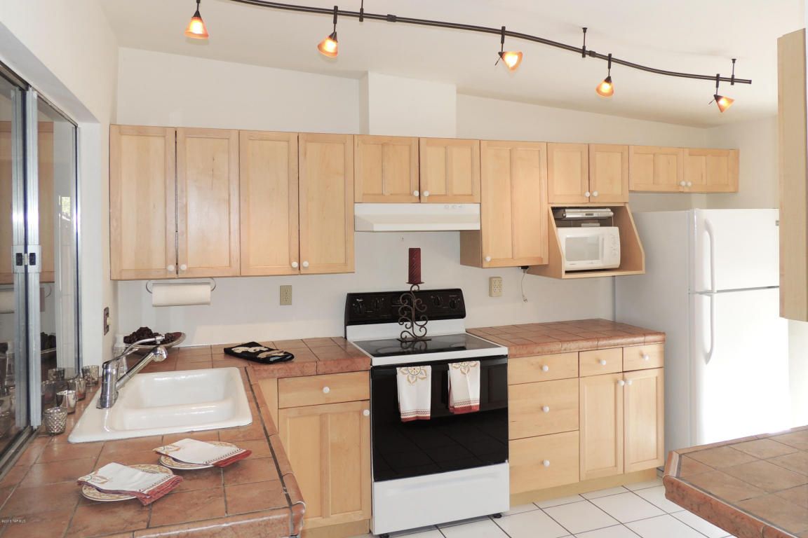 2912 S Portia, Tucson, AZ 85730