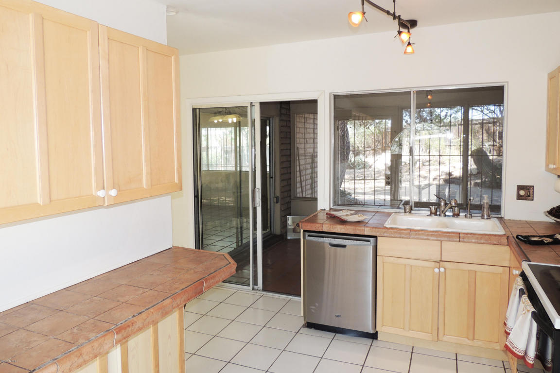 2912 S Portia, Tucson, AZ 85730
