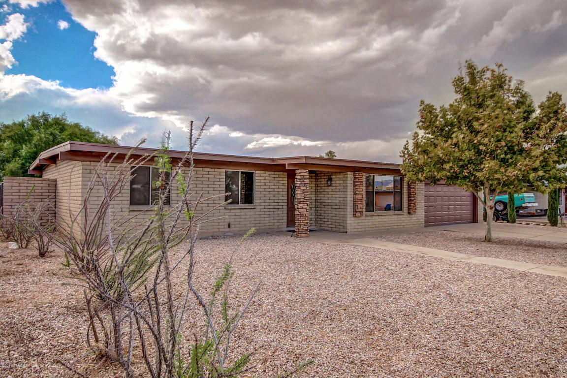 3920 S Snapdragon, Tucson, AZ 85730