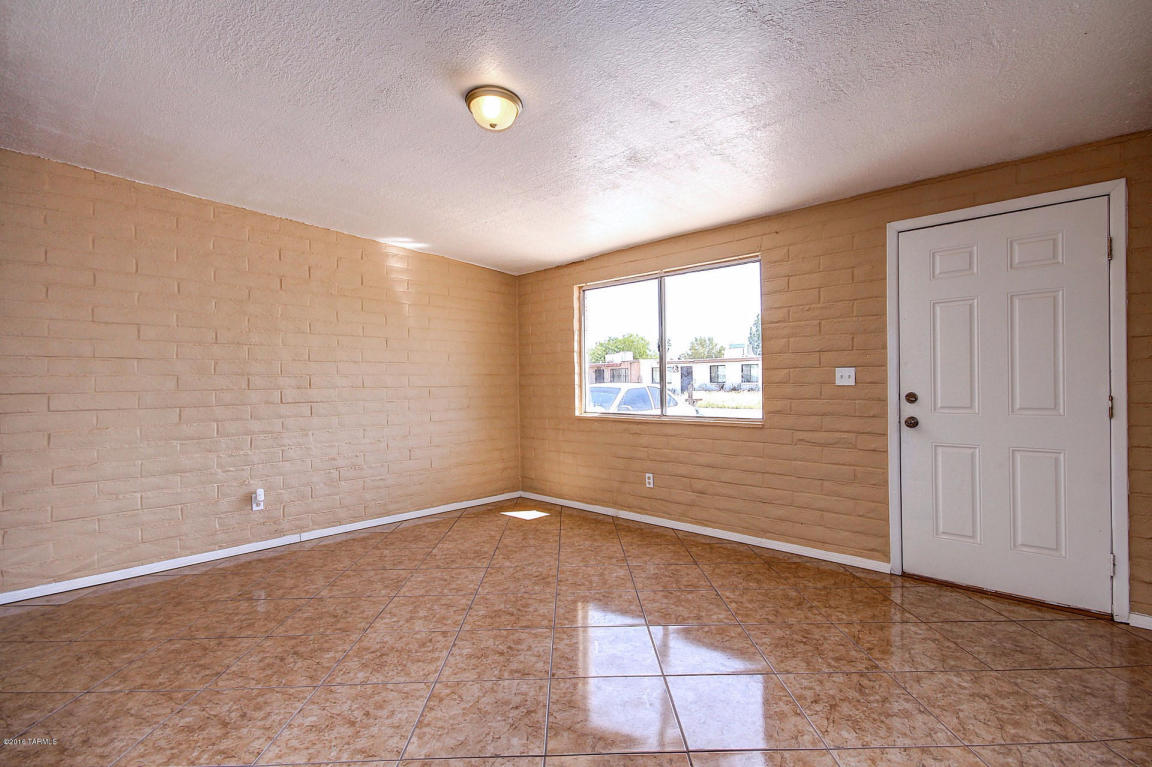 6573 E Hawk, Tucson, AZ 85730