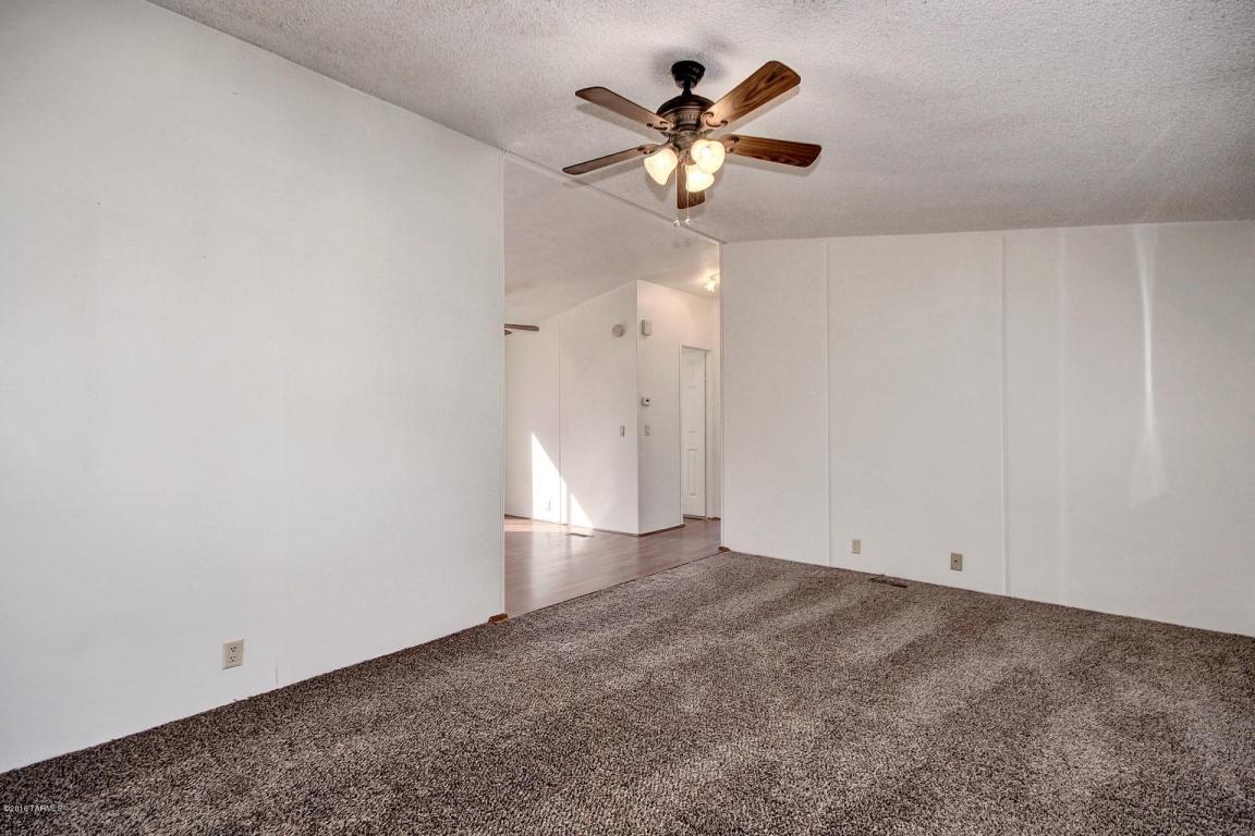 9045 W Claude, Tucson, AZ 85735