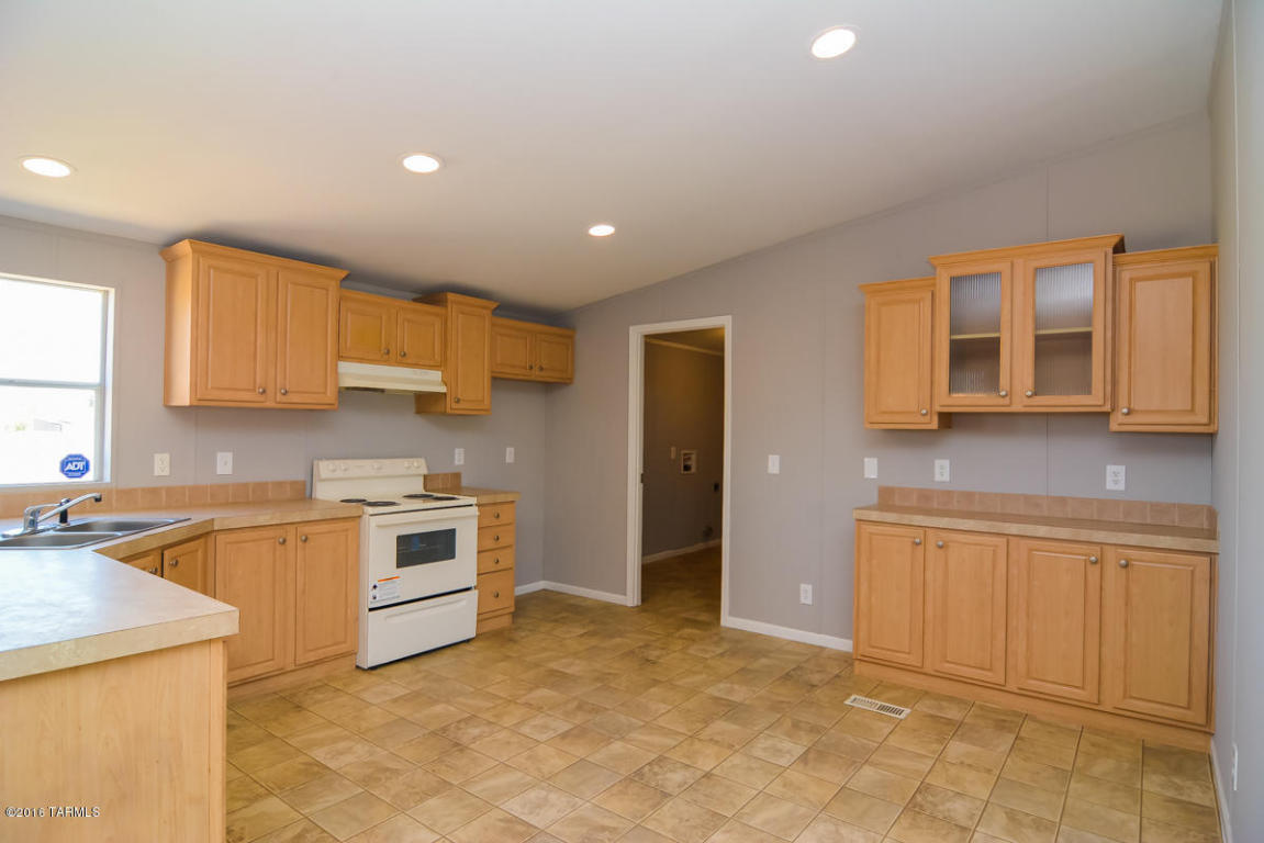 10965 S Mare, Tucson, AZ 85736