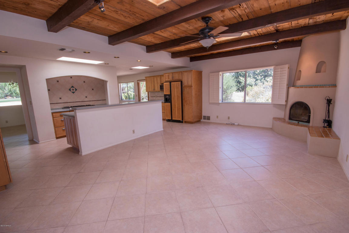 520 W Valle Del Oro, Oro Valley, AZ 85737