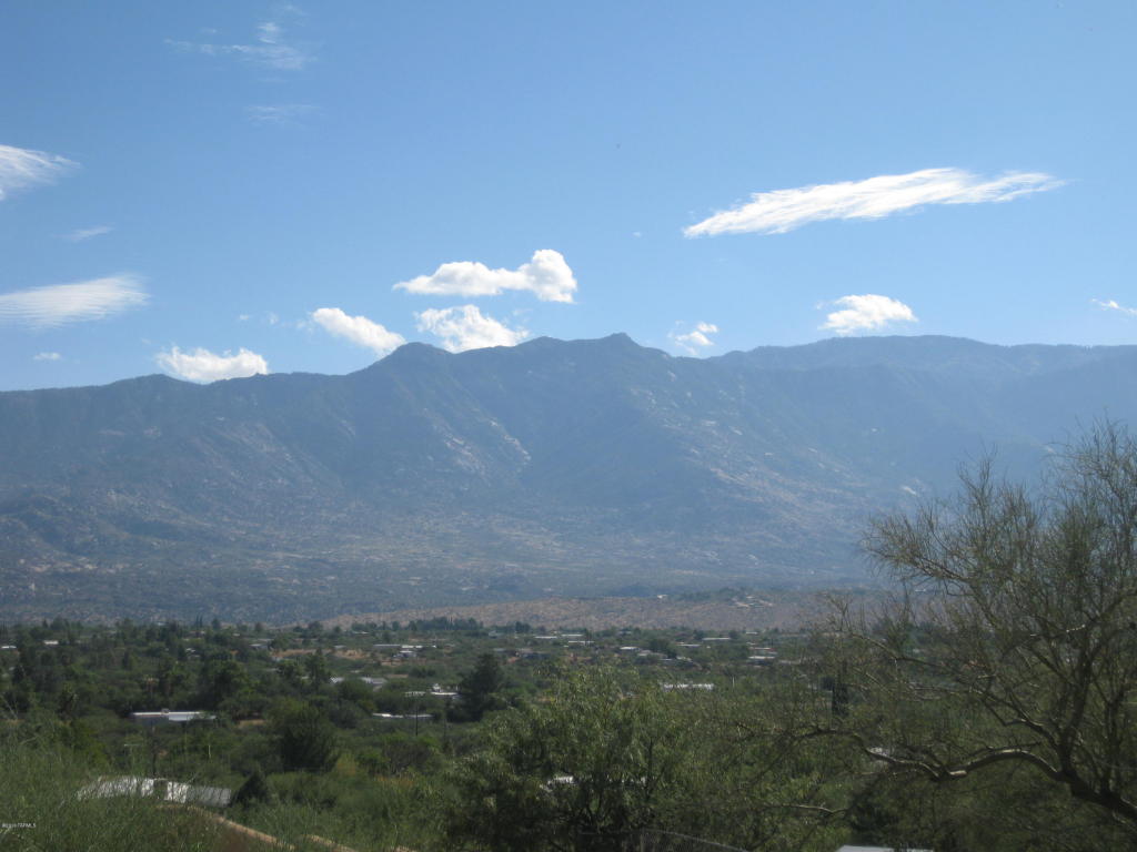 N Twin Lakes E, Tucson, AZ 85739