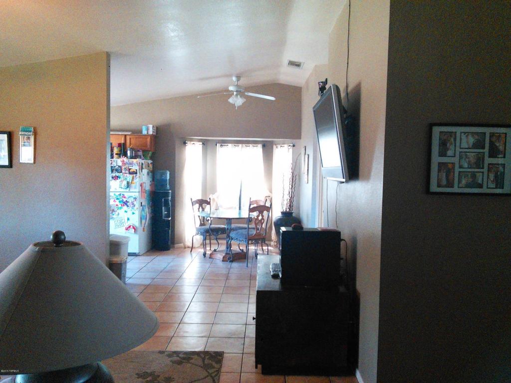 5700 N Ezybrook, Tucson, AZ 85741