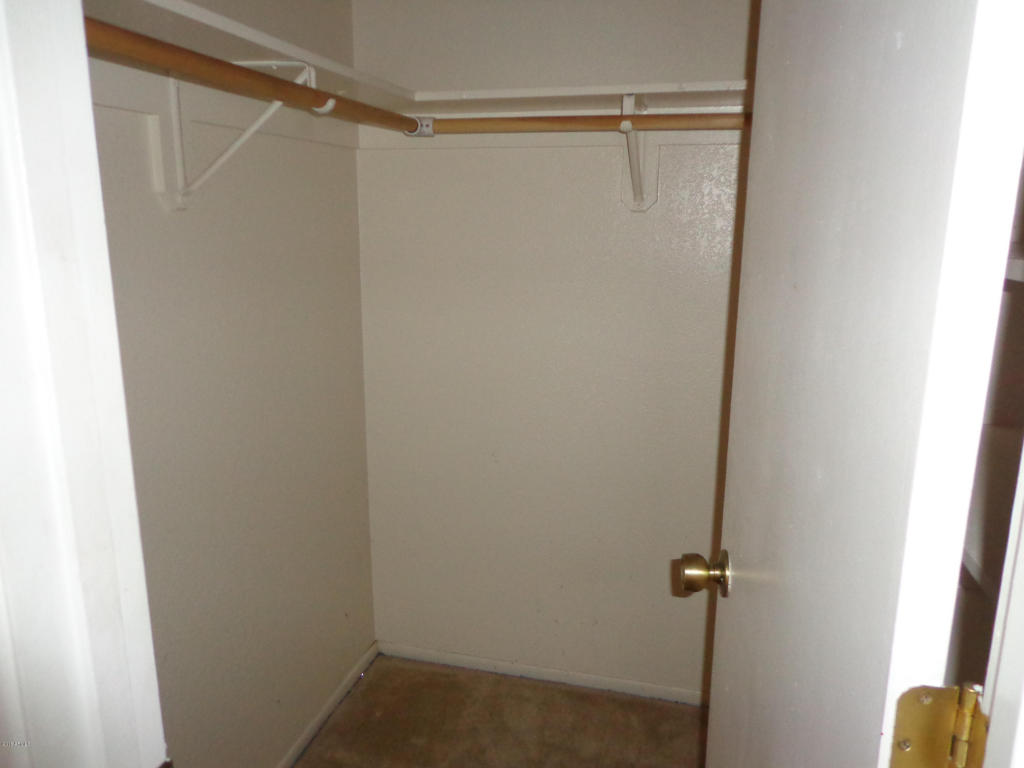 8061 N TACKROOM Lane, Tucson, AZ 85741