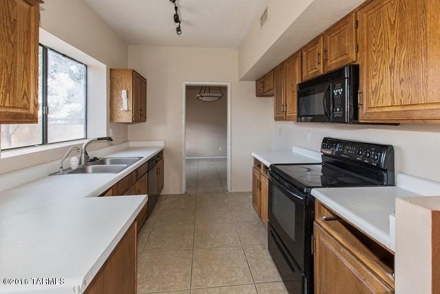 2611 W Camino Del Deseo, Tucson, AZ 85742