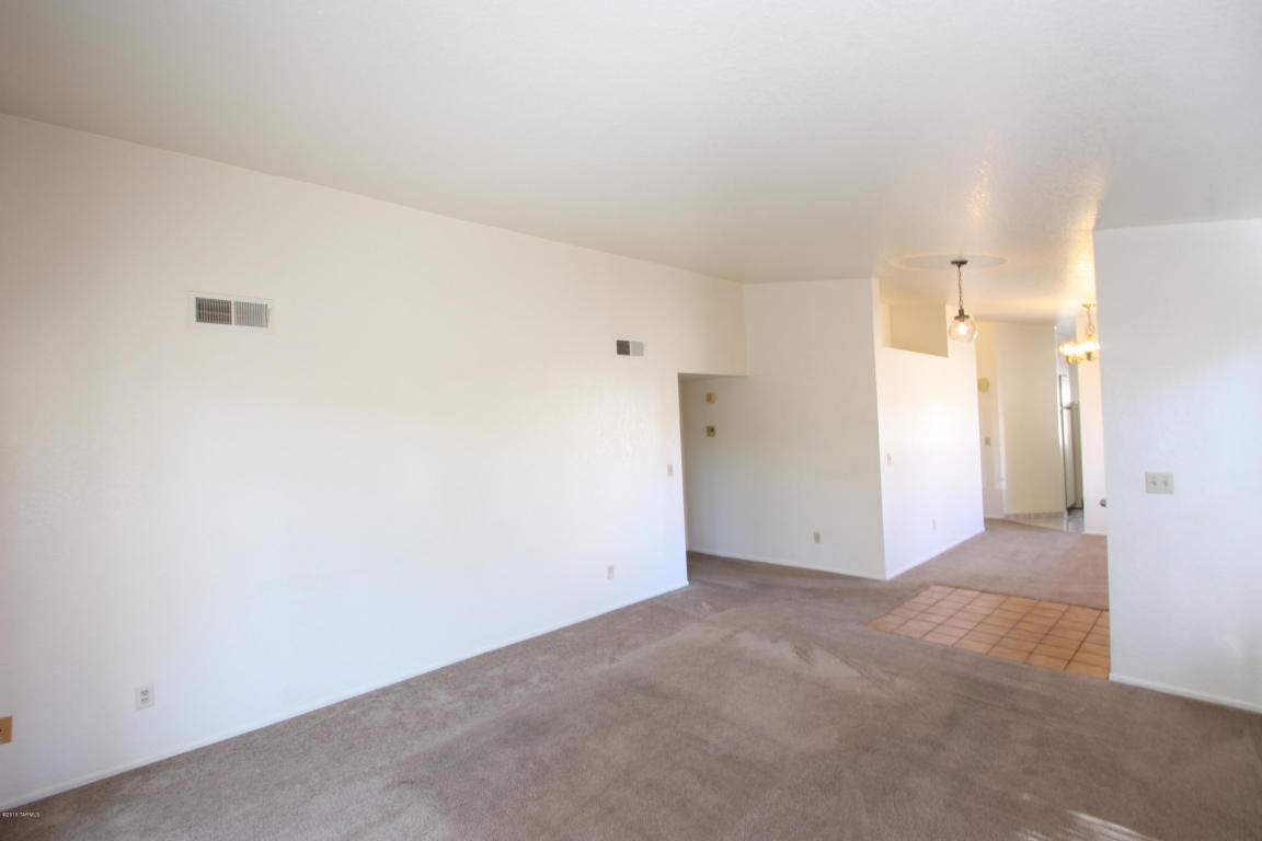 9562 N Albatross, Tucson, AZ 85742