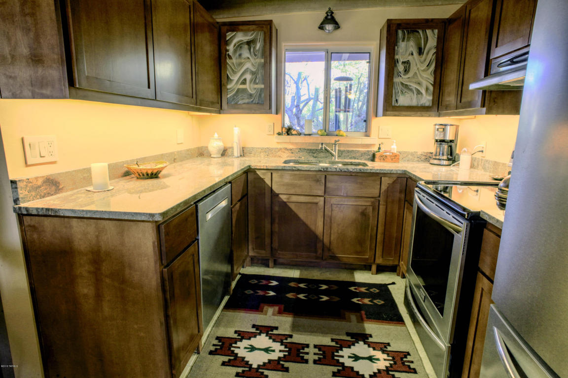 7320 N Walter, Tucson, AZ 85743