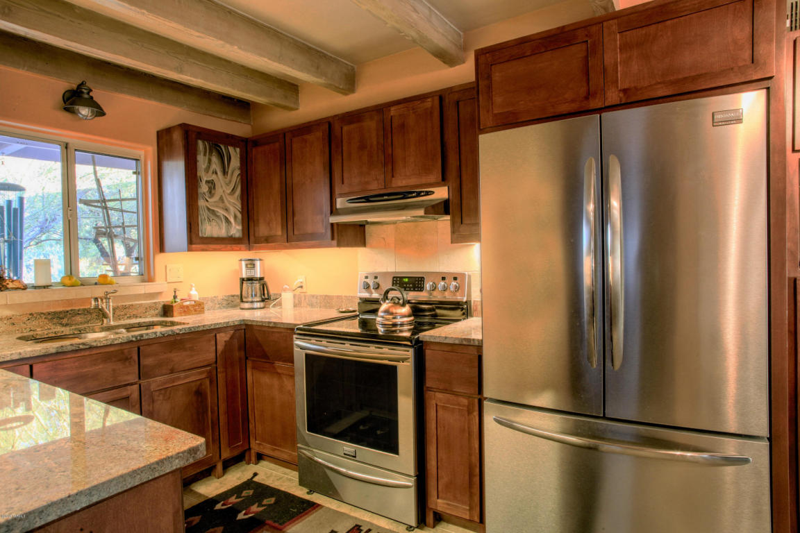 7320 N Walter, Tucson, AZ 85743