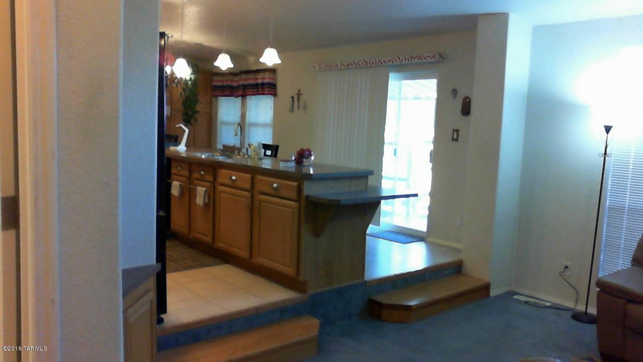 6460 N Dimitri, Tucson, AZ 85743
