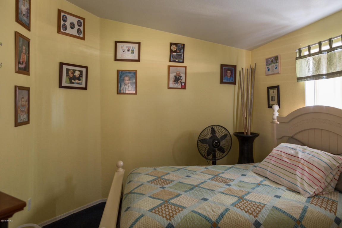12823 W Crystal Rose, Tucson, AZ 85743