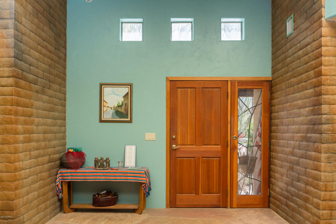 8238 N Sunset Ranch, Tucson, AZ 85743