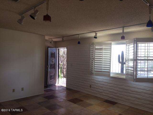 2 S Calcite, Tucson, AZ 85745